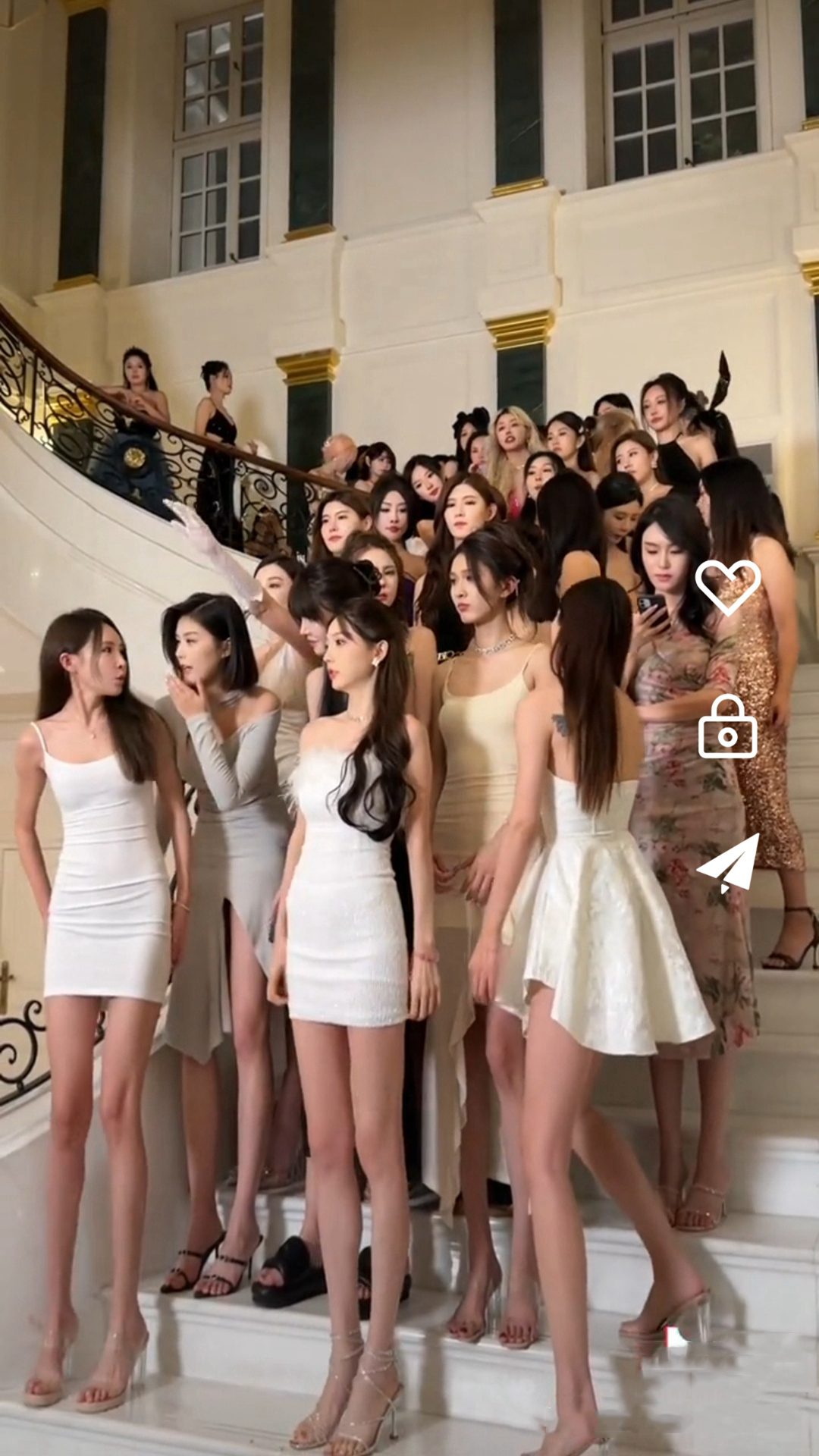 穿超薄丝袜分年龄吗截图